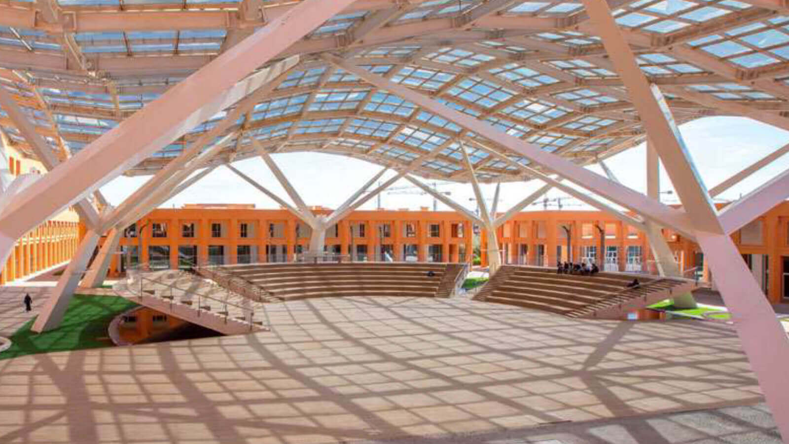 Verjat Paints - TGCC & SGTM: l’Université Mohammed VI Polytechnique (UM6P) à BENGUÉRIR